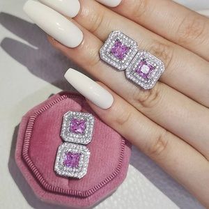 New 925 Silver Sapphire Lovely Stud Earrings